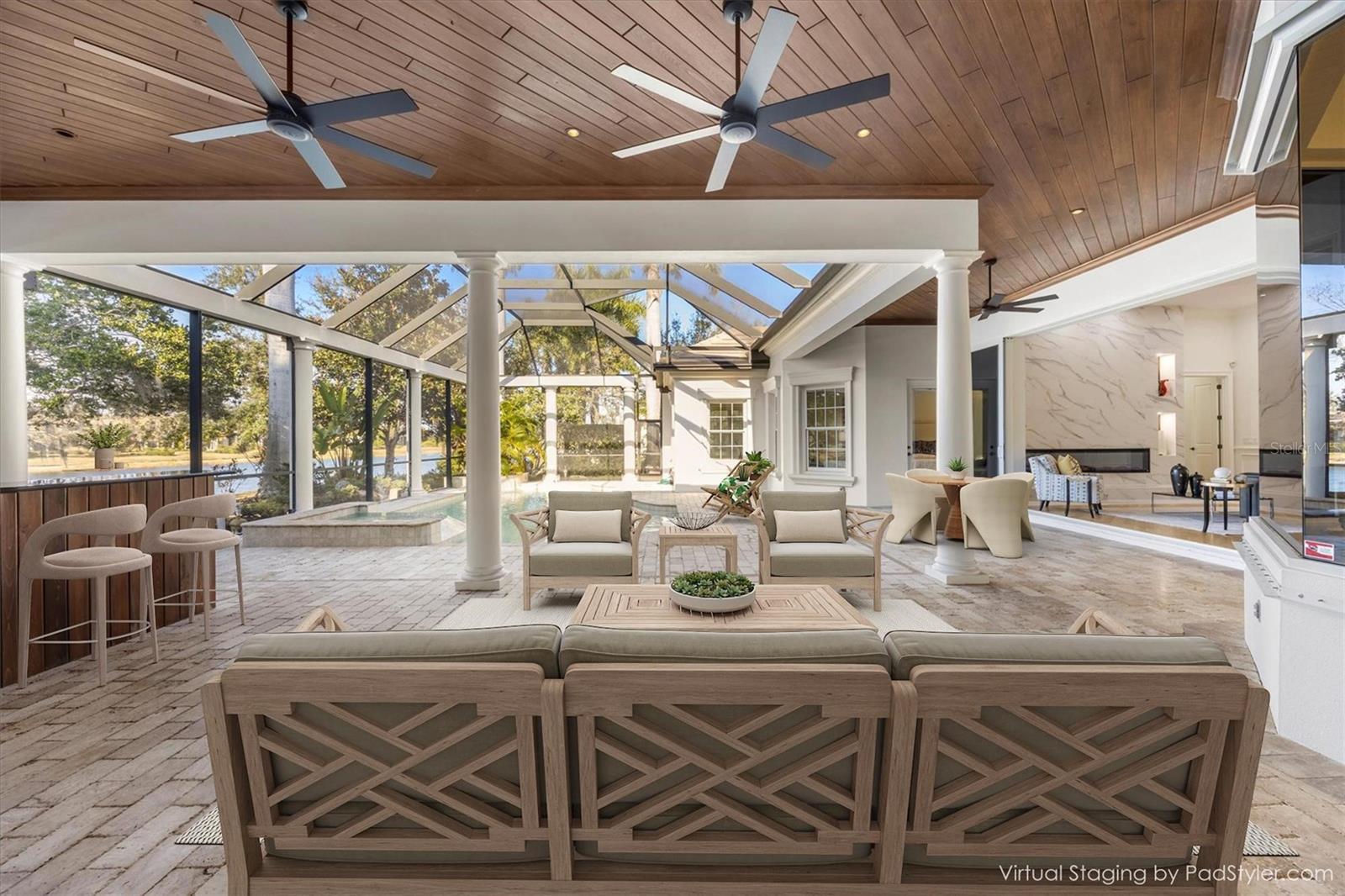 LAKE CLUB - Residential