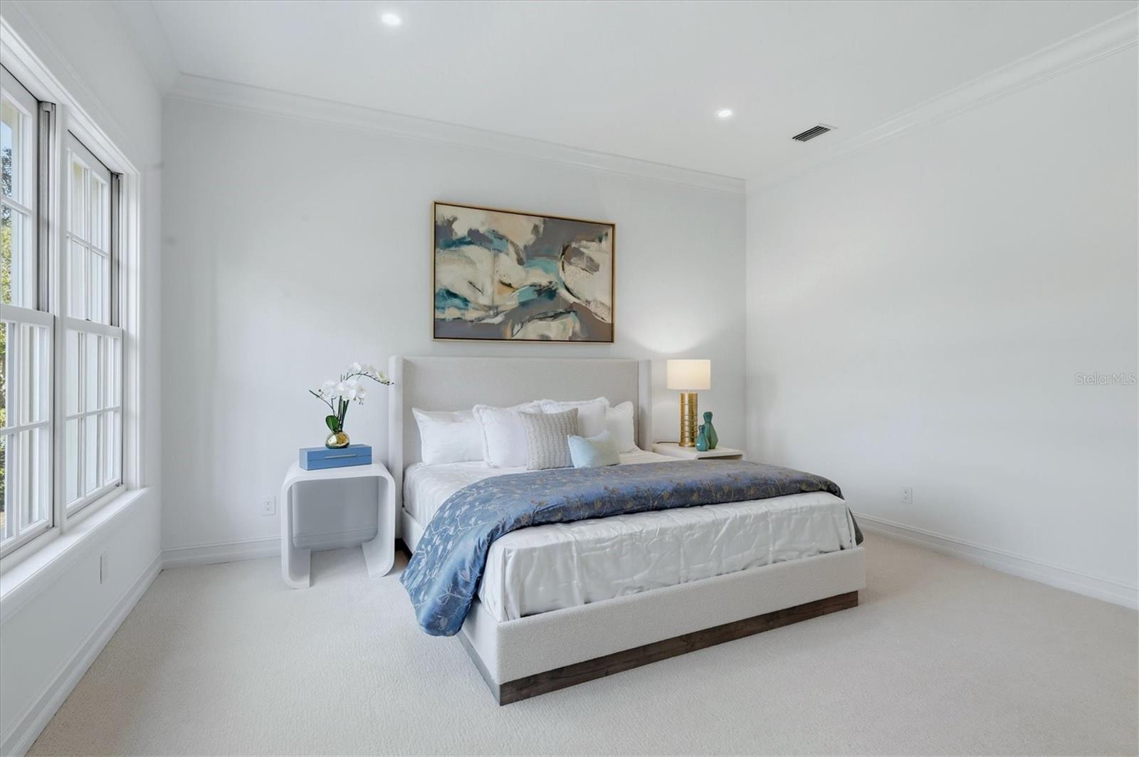 LAKE CLUB - Residential