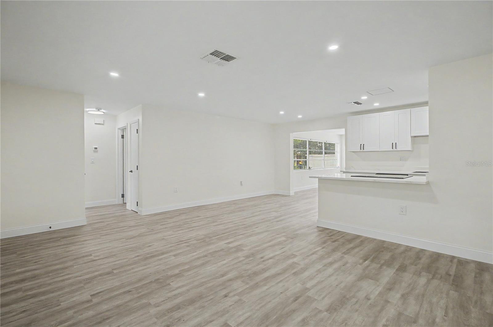 BEVERLY HILLS UNIT 06 - Residential