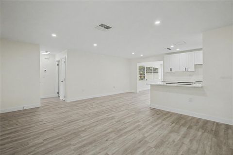 Tiny photo for 3 Kansas Street, Beverly Hills, FL 34465 (MLS # W7886157)