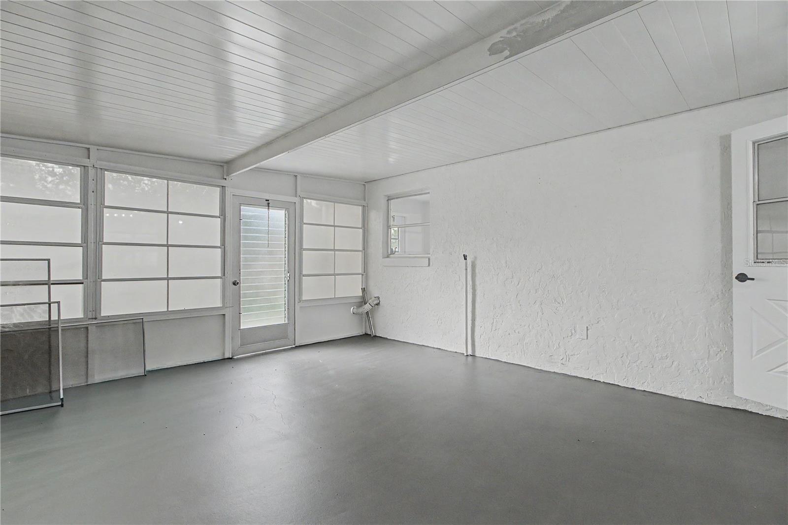 BEVERLY HILLS UNIT 06 - Residential