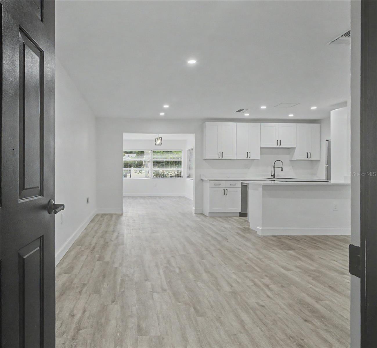BEVERLY HILLS UNIT 06 - Residential