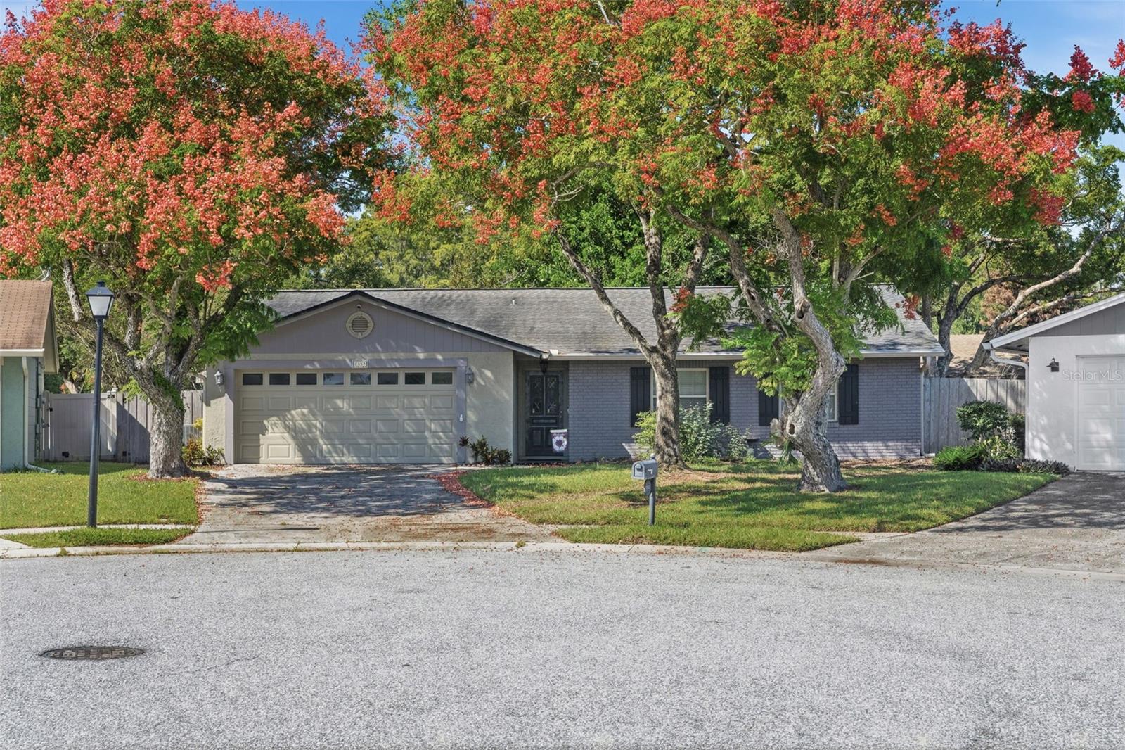 2353 BAYSWATER COURT