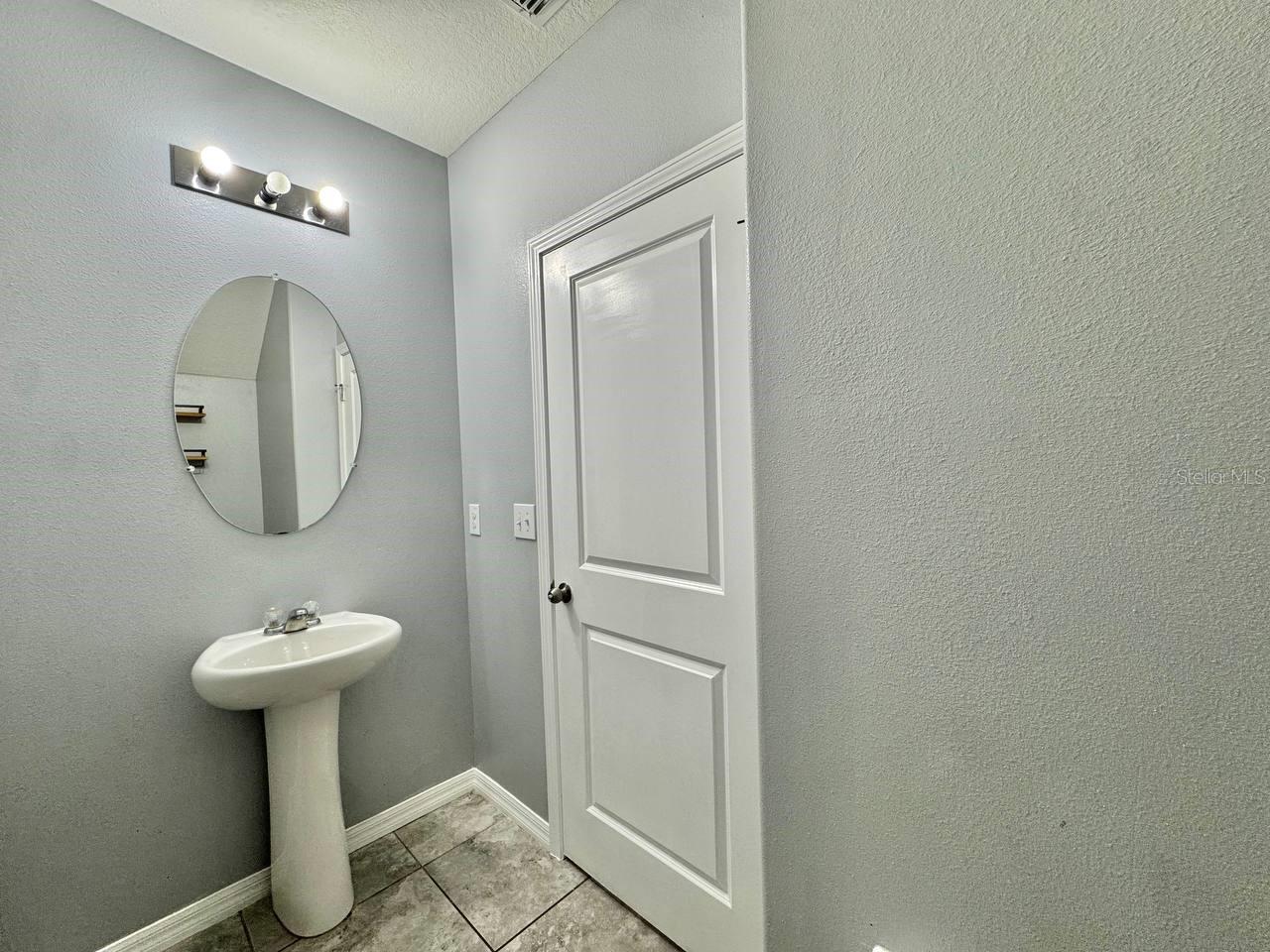 CYPRESS CREEK PH 4B - Residential Lease