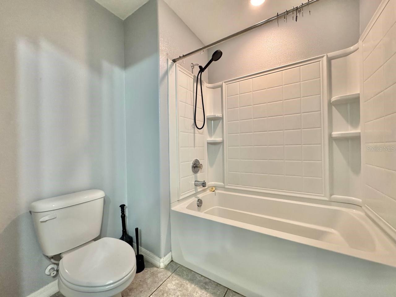 CYPRESS CREEK PH 4B - Residential Lease