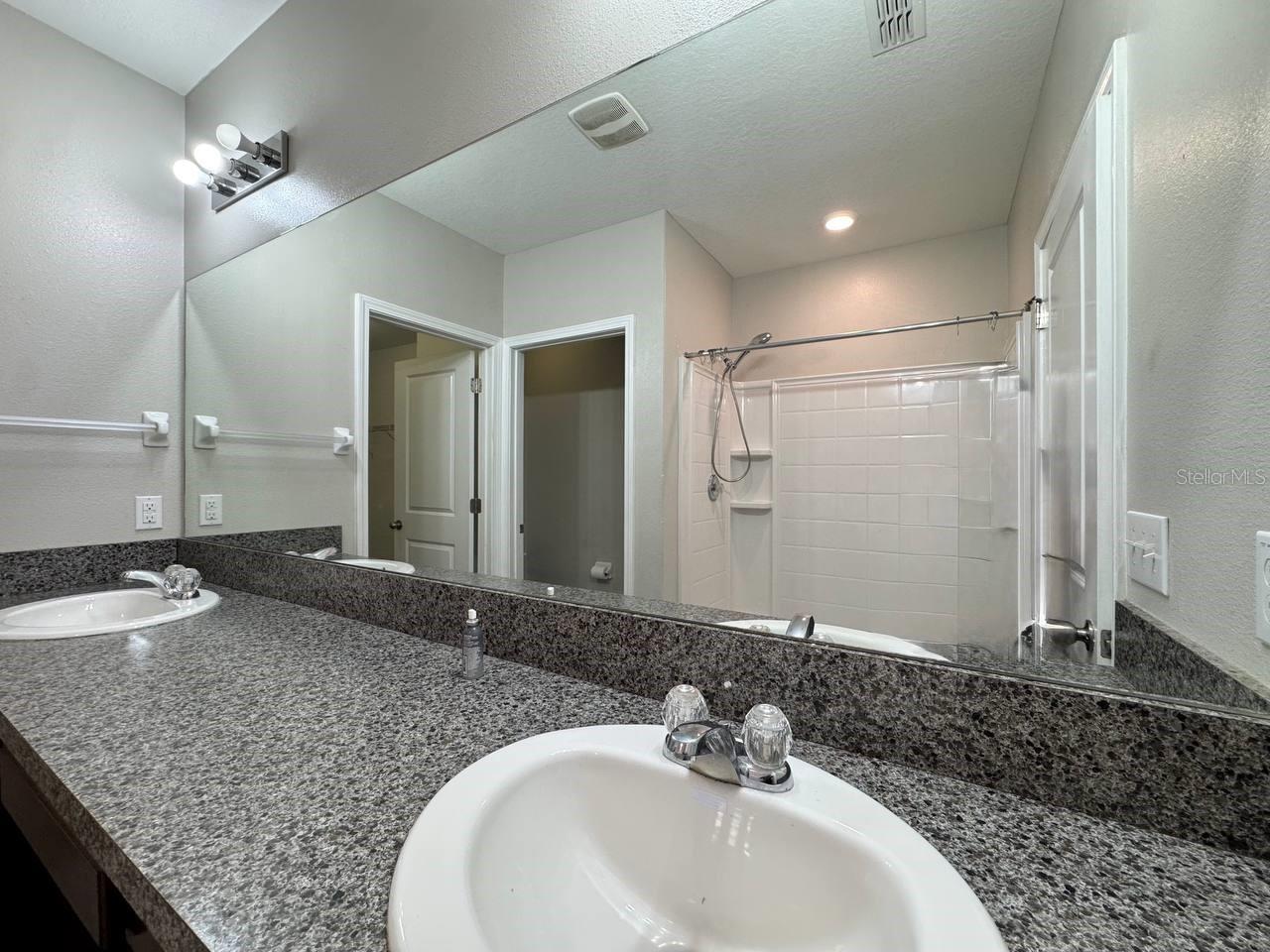 CYPRESS CREEK PH 4B - Residential Lease