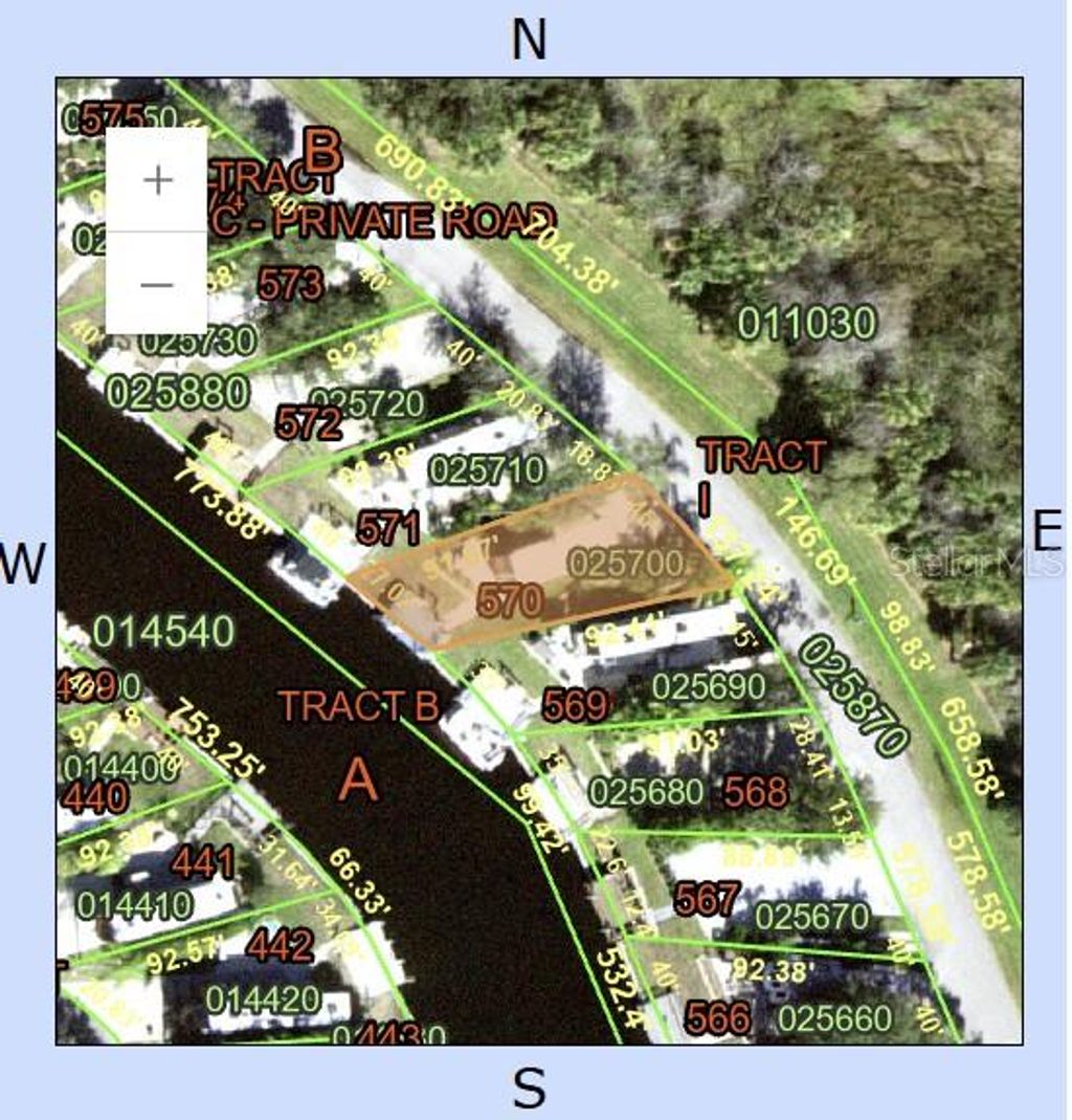 Photo of 570 Waterway Drive, Lake Wales, FL 33898 (MLS # P4935588)