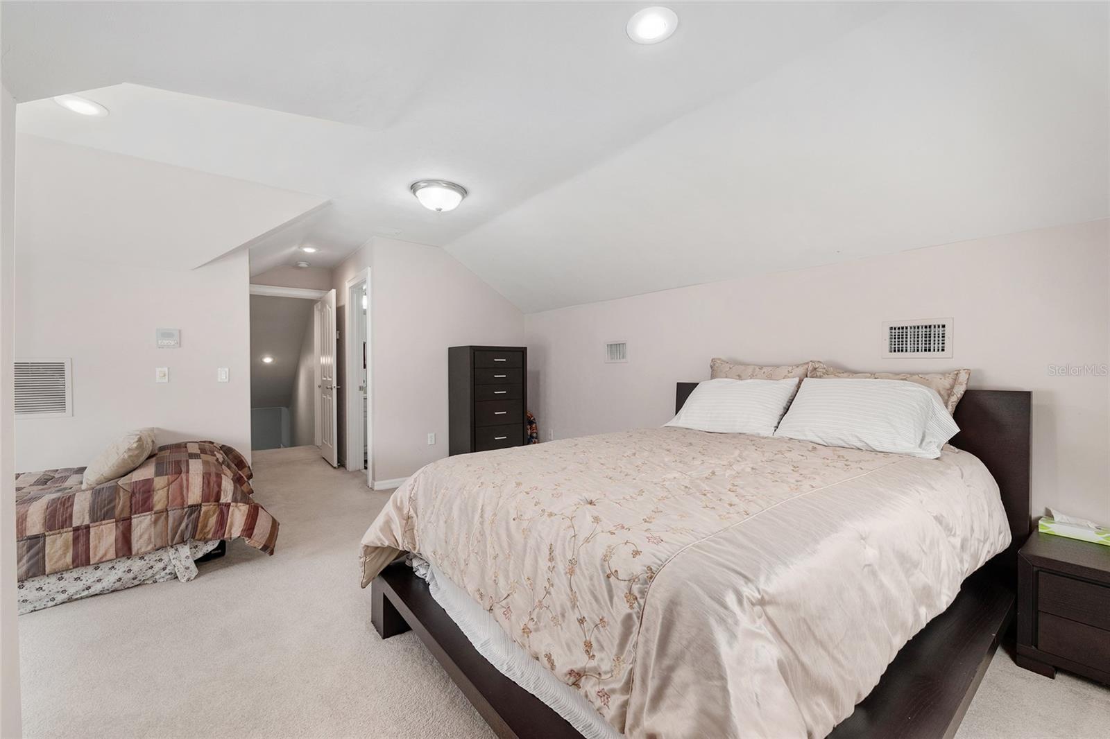 COBBLEFIELD - Residential