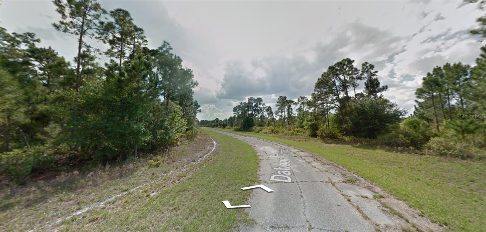 Investment Opportunity!!! 20 Minutes from the Port Charlotte Beach! No HOAs with fees or deed restrictions or CDDs. North Port is the 7th largest land mass in Florida-the 110th largest in the country!! The growth and potential are absolutely amazing. Conveniently located to shopping, dining, parks, and all that up and coming North Port has to you (where so much of the city is new and still being built!) including the new Braves Spring Training Stadium. Many beaches located within a 35 minute drive from this lot. New construction is everywhere you look and you can be part of the action. Information about local builders is available upon request. Also great for self directed IRAs, 401Ks and other investment portfolios.