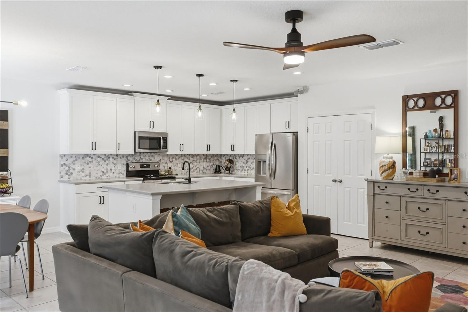 SORRENTO SPGS PH 04 - Residential