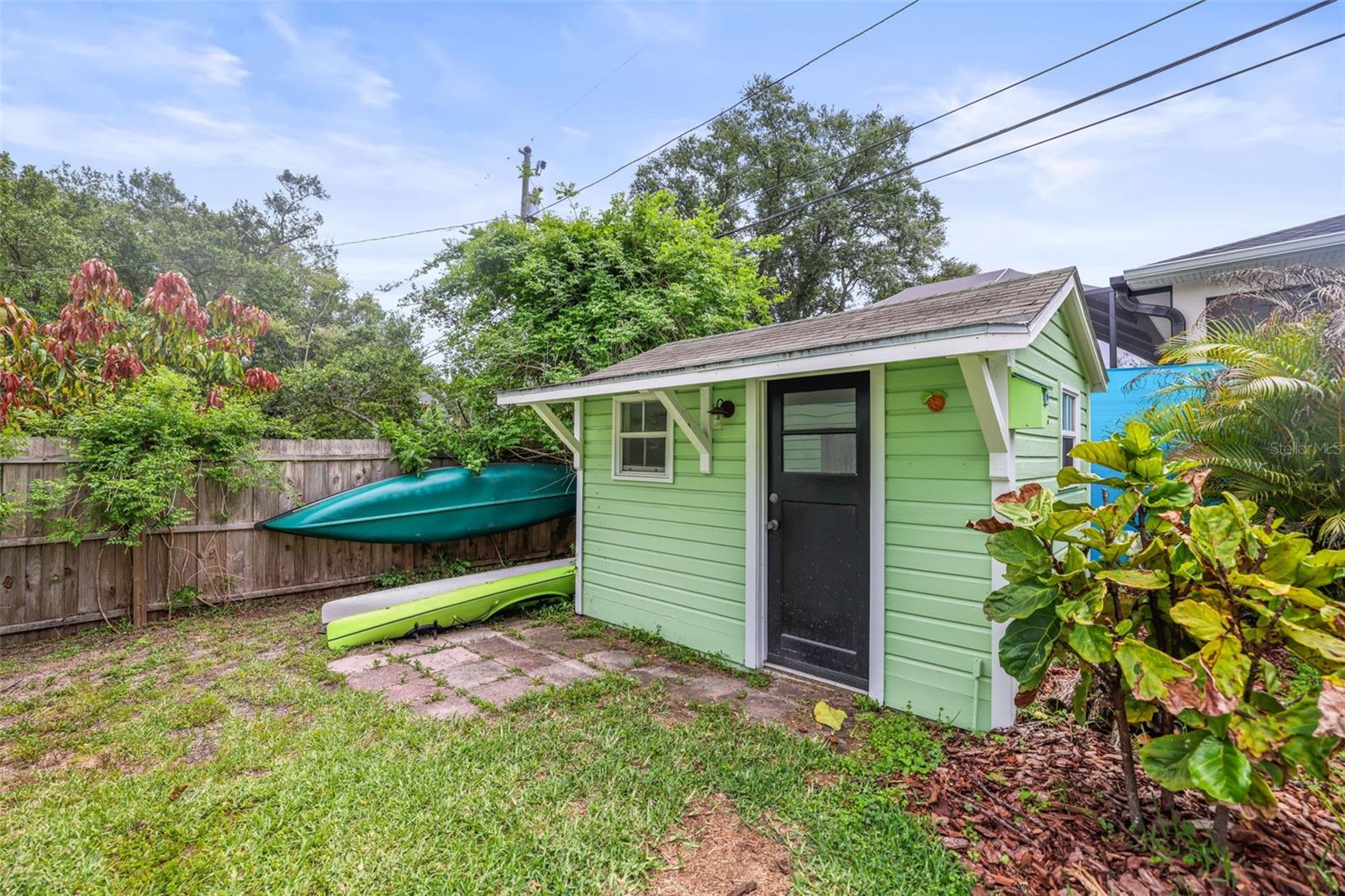 GROVE TERRACE - Residential