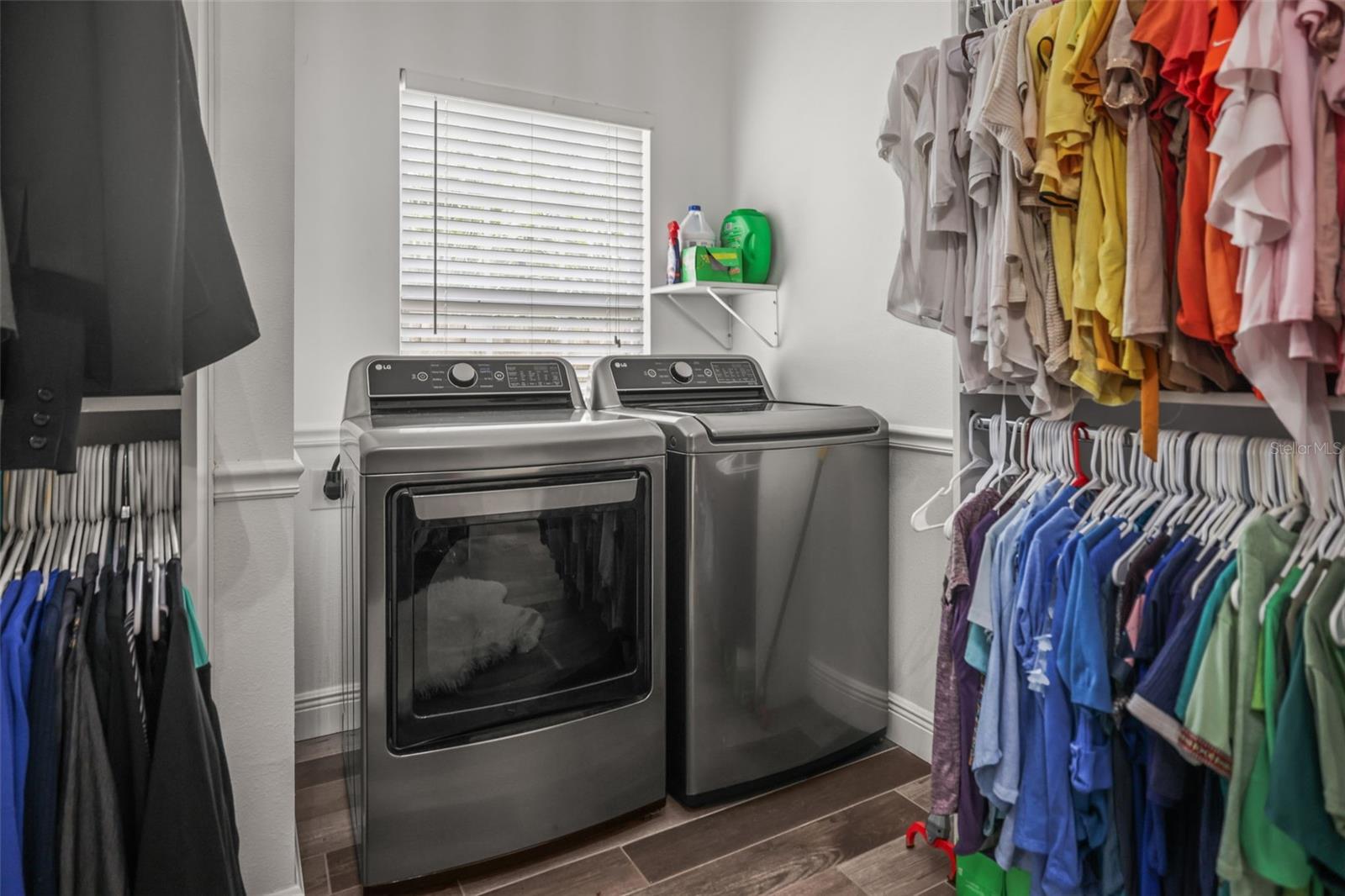 GROVE TERRACE - Residential