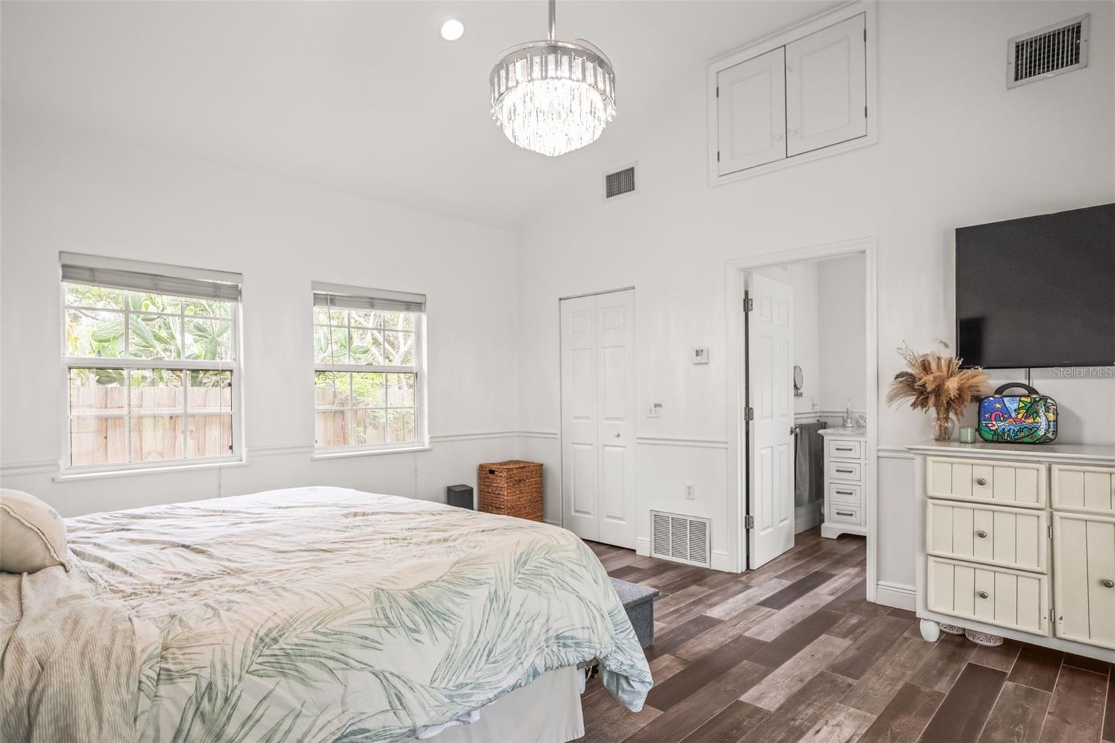 GROVE TERRACE - Residential