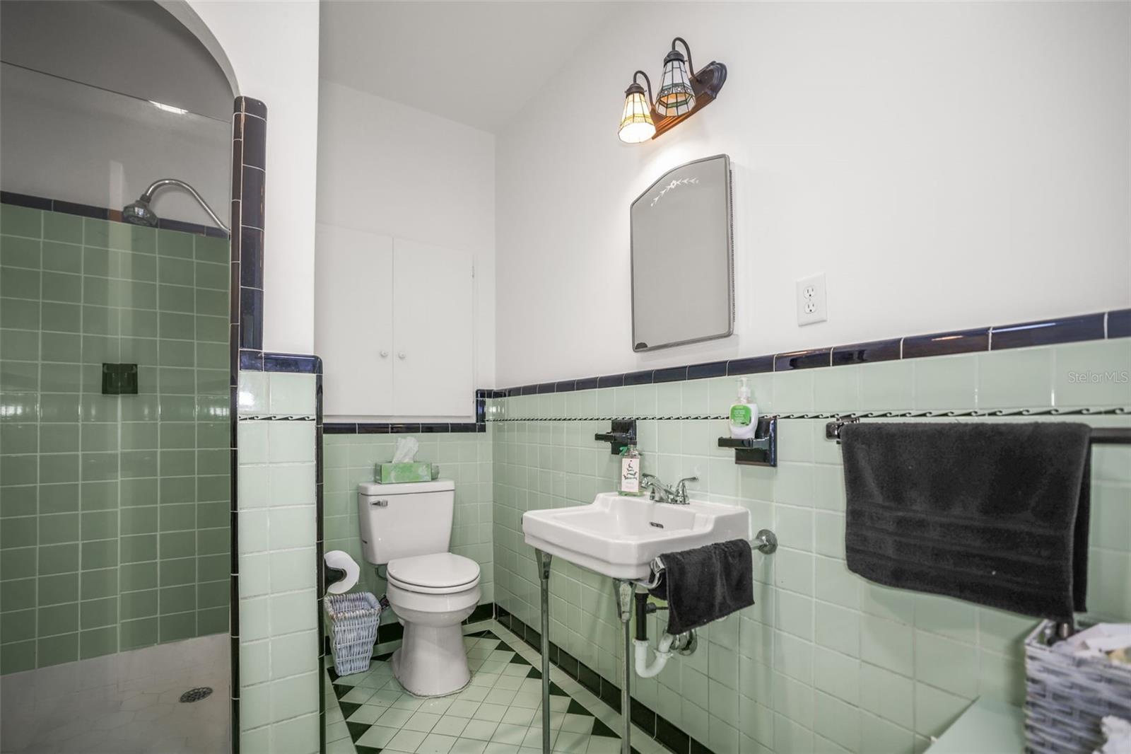 GROVE TERRACE - Residential