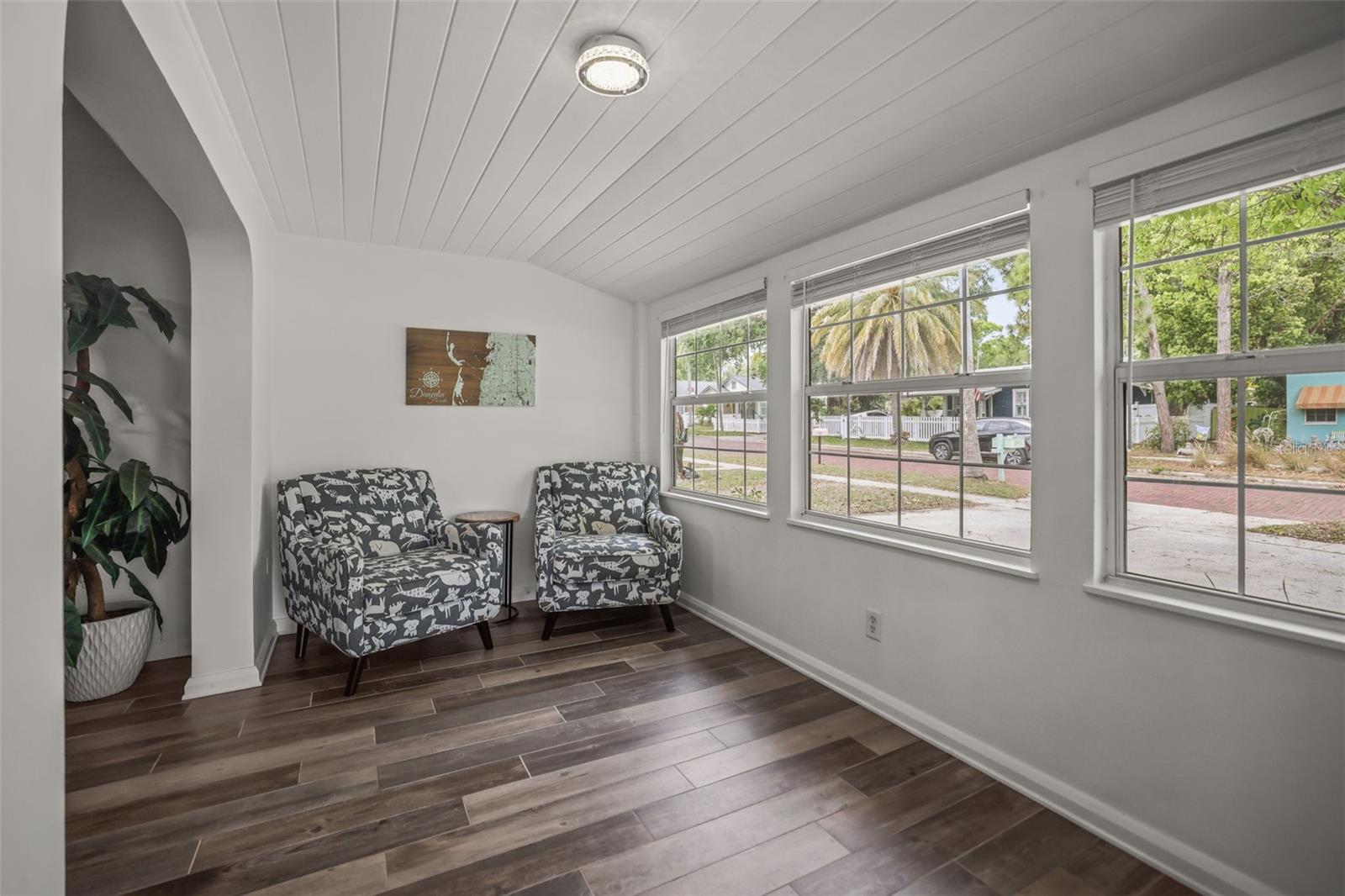 GROVE TERRACE - Residential