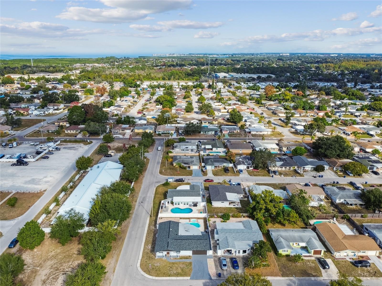 ALOHA GARDENS - Residential