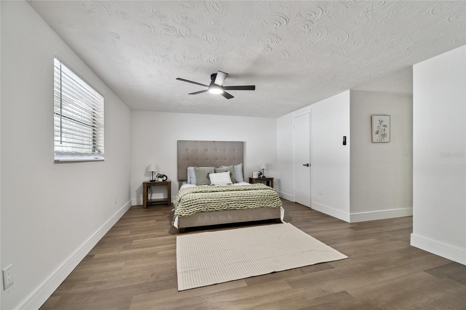 ALOHA GARDENS - Residential