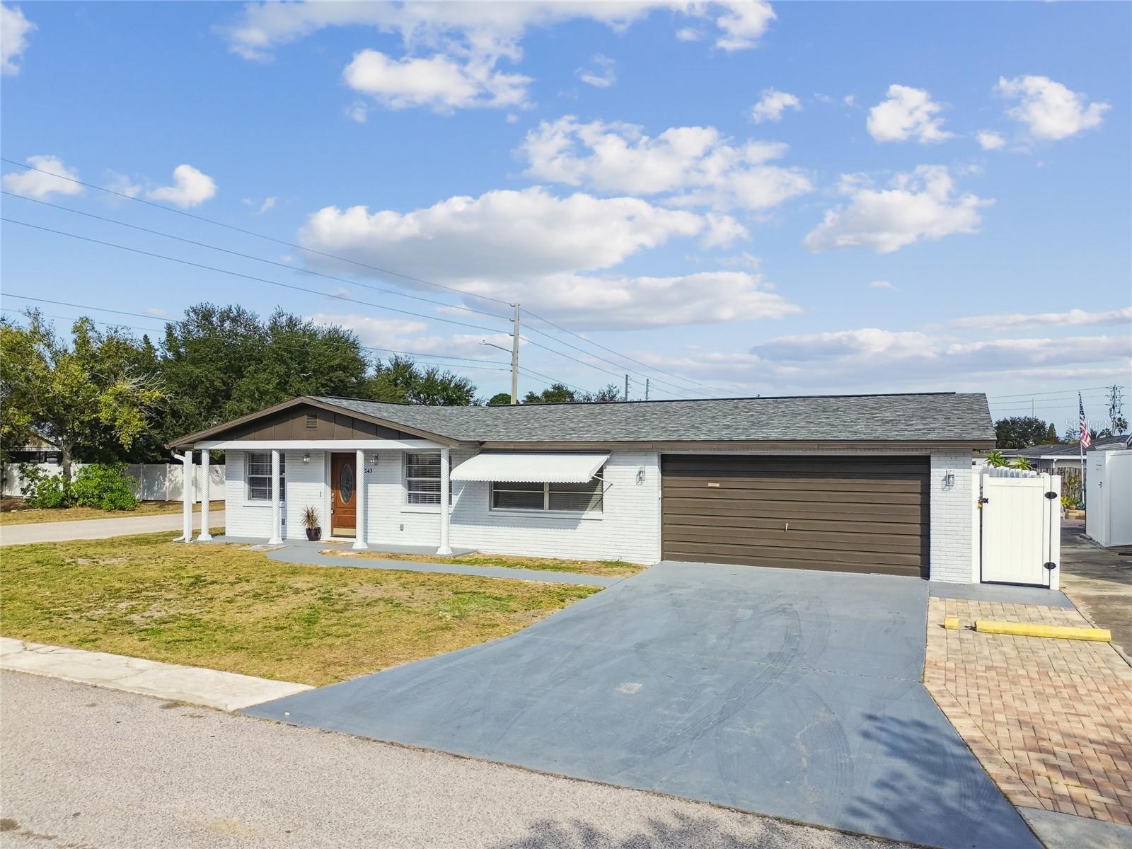 ALOHA GARDENS - Residential