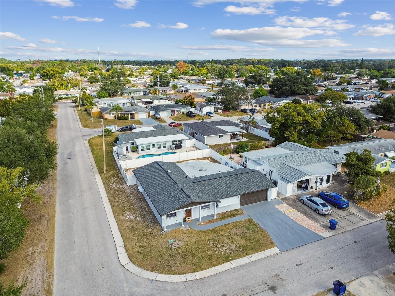 ALOHA GARDENS - Residential