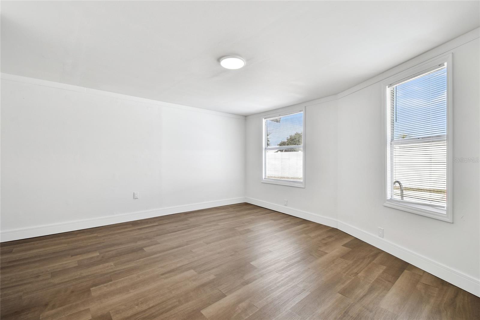 ALOHA GARDENS - Residential