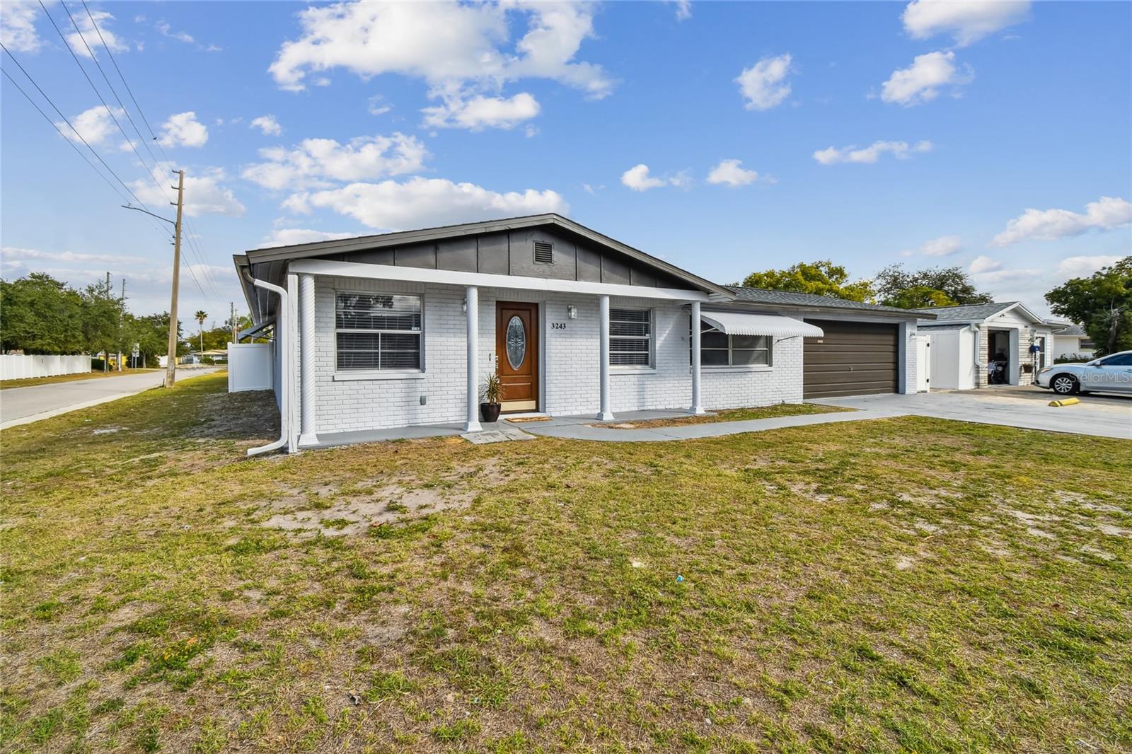 ALOHA GARDENS - Residential