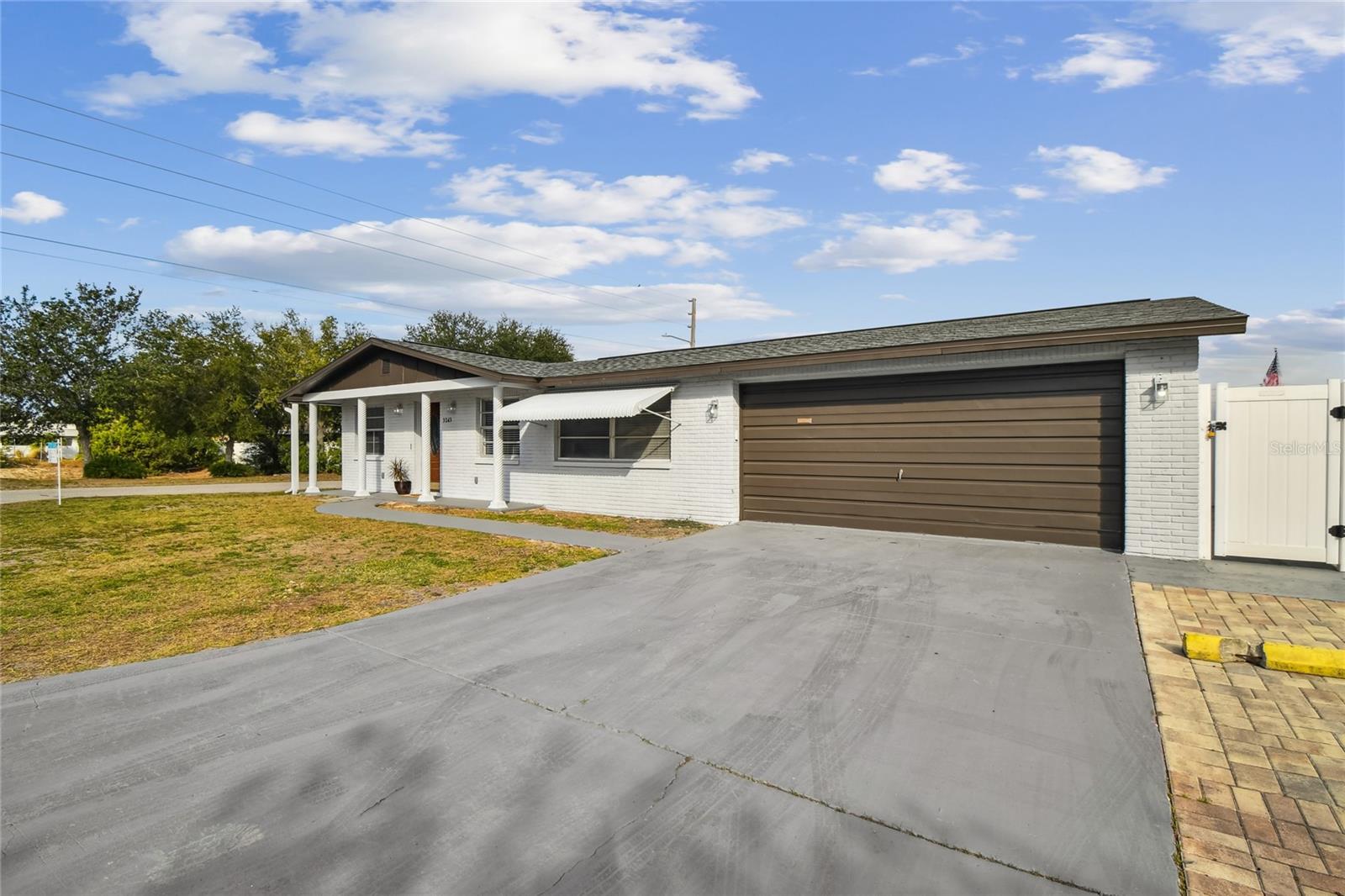 ALOHA GARDENS - Residential