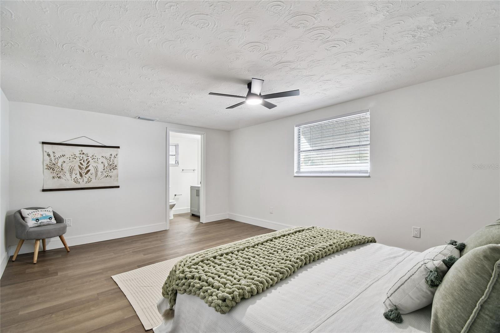 ALOHA GARDENS - Residential