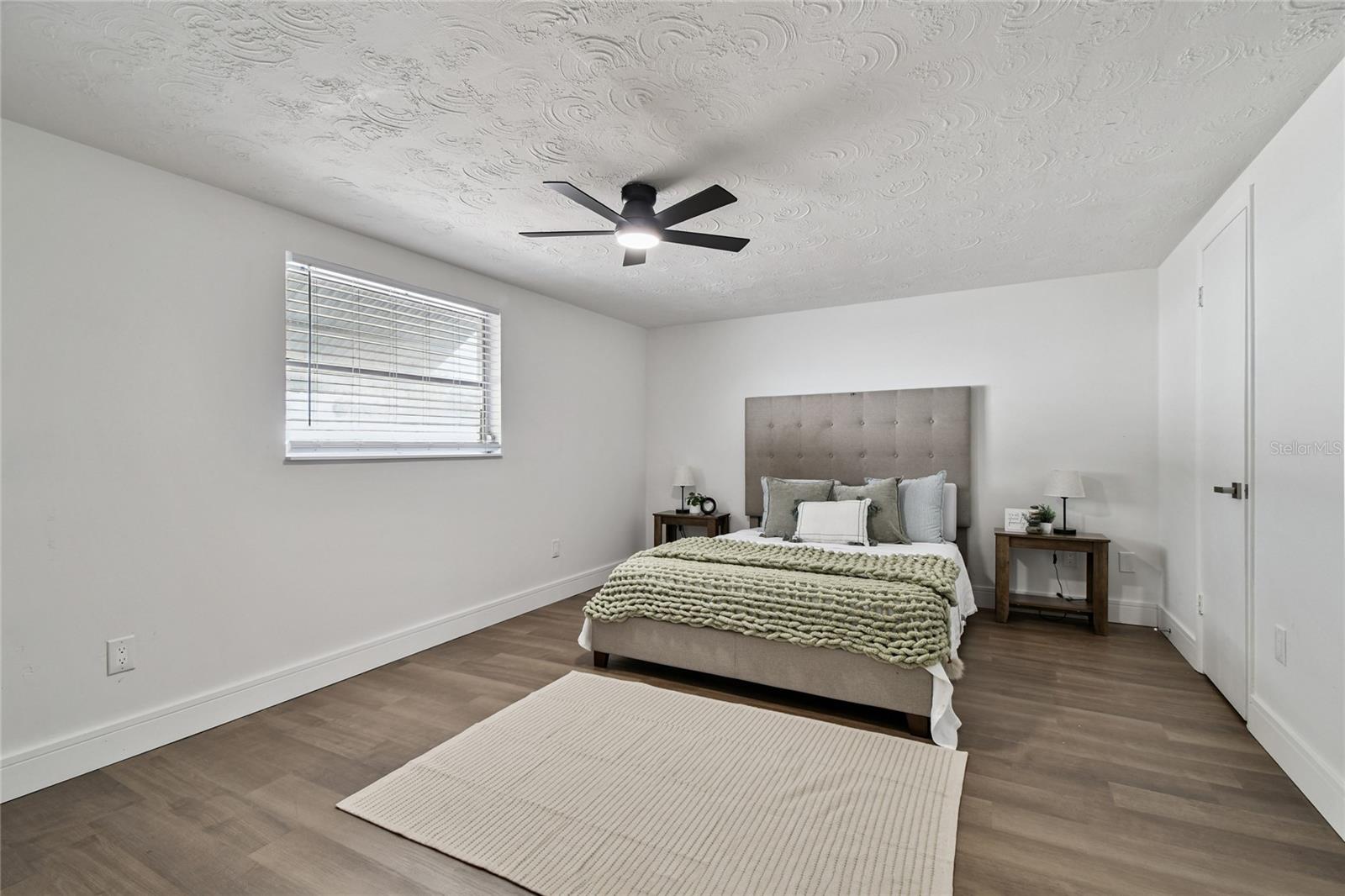 ALOHA GARDENS - Residential