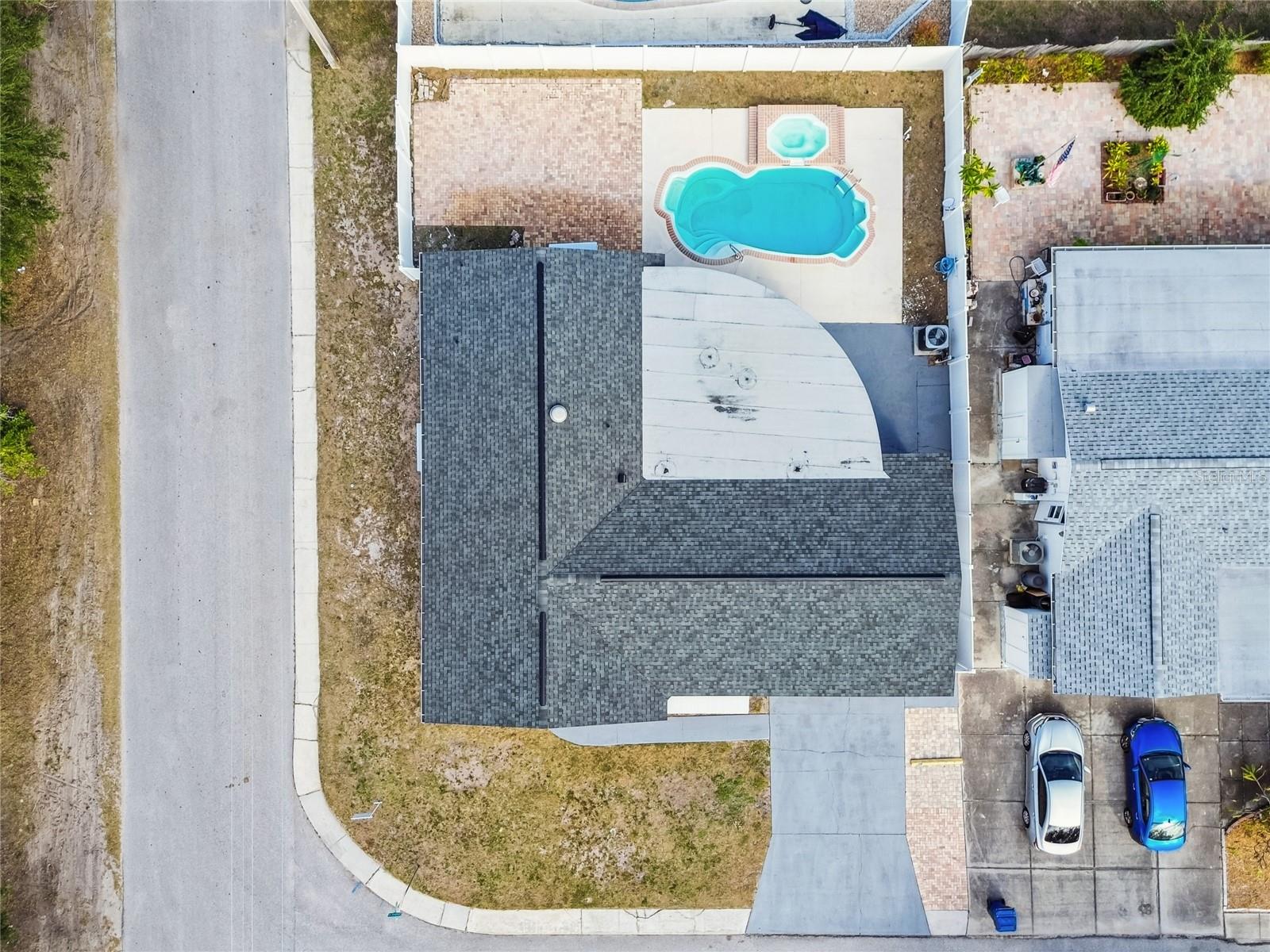 ALOHA GARDENS - Residential