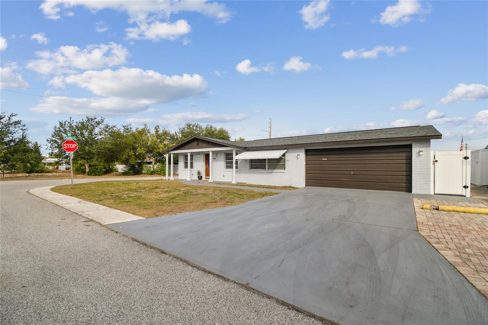 ALOHA GARDENS - Residential