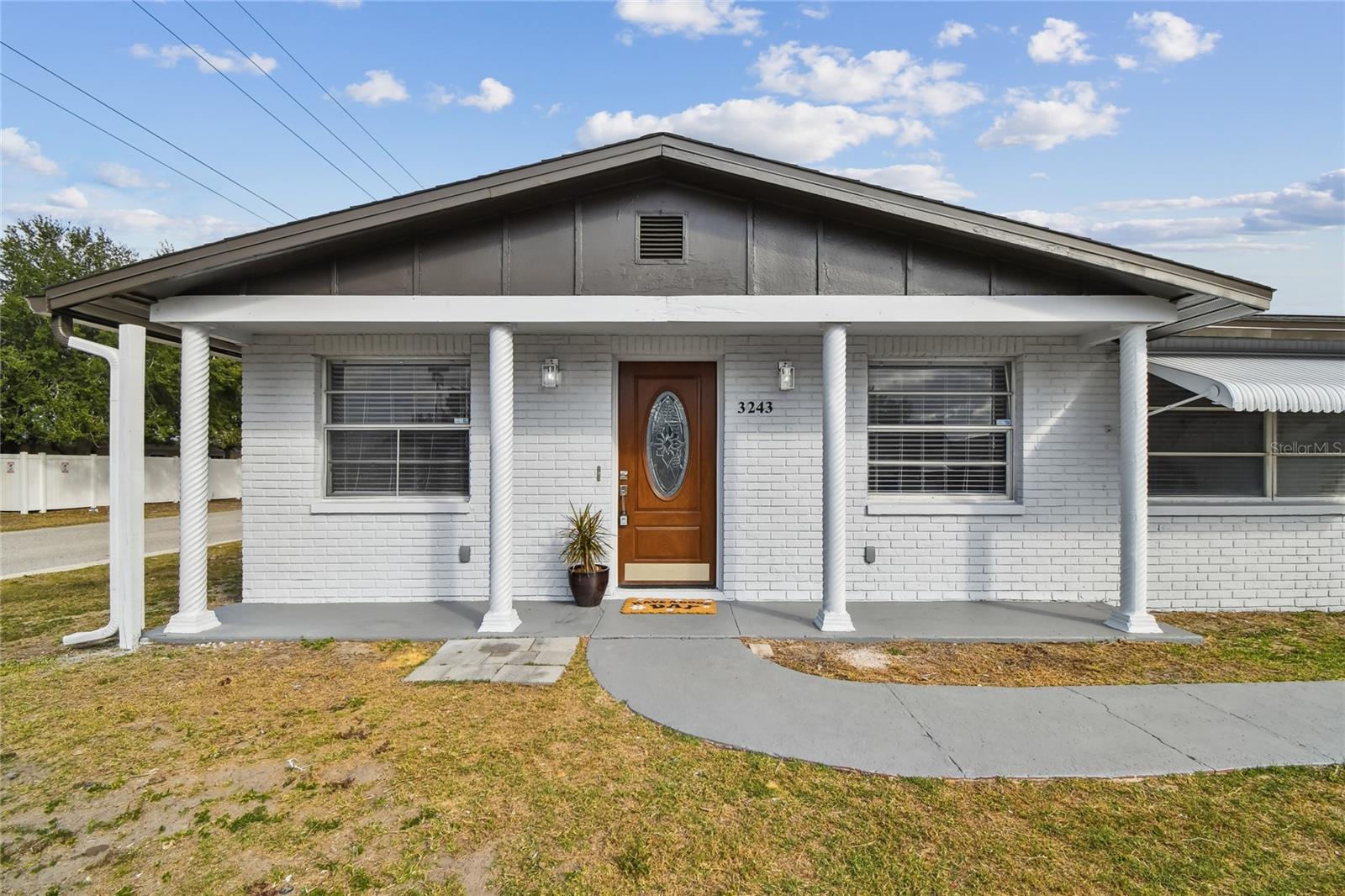 ALOHA GARDENS - Residential