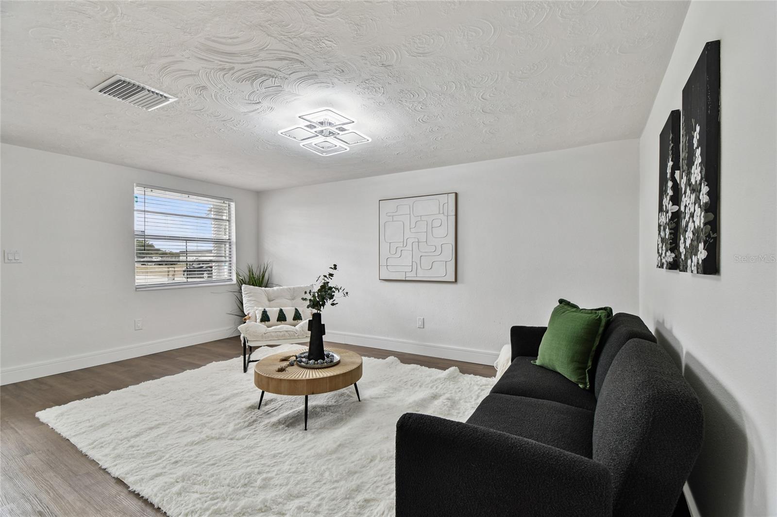 ALOHA GARDENS - Residential