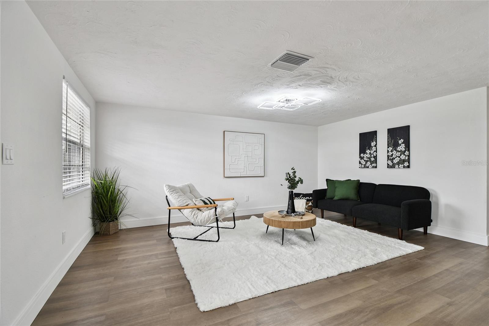 ALOHA GARDENS - Residential