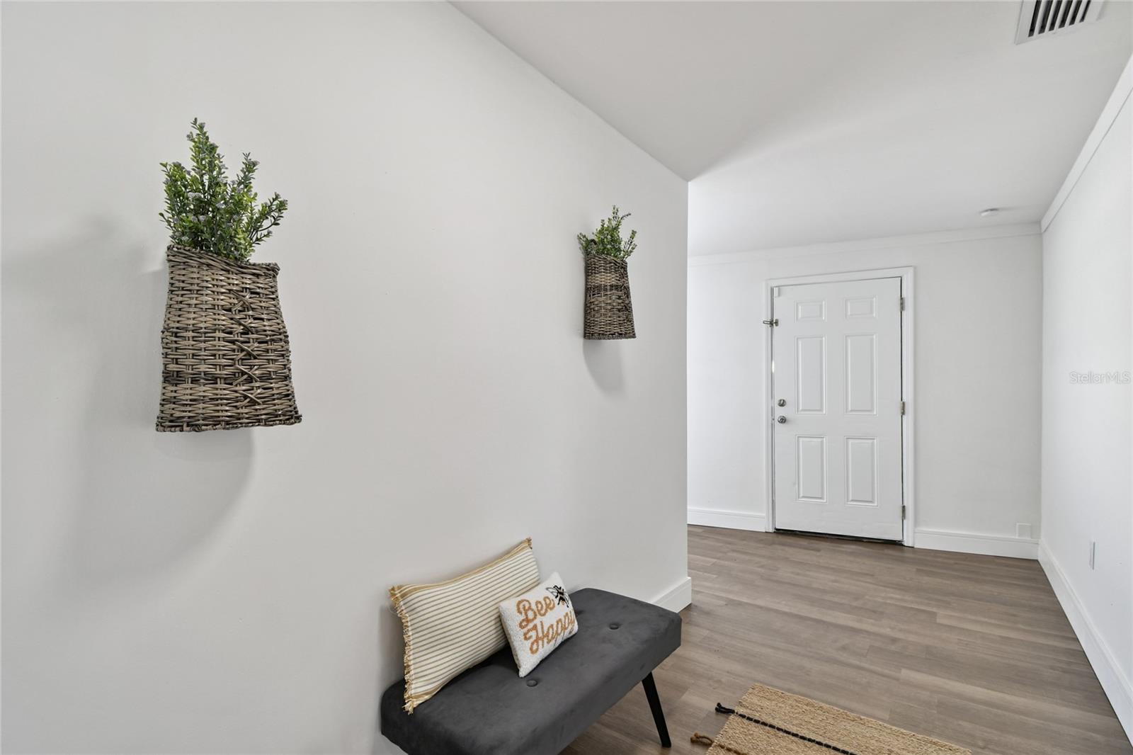 ALOHA GARDENS - Residential