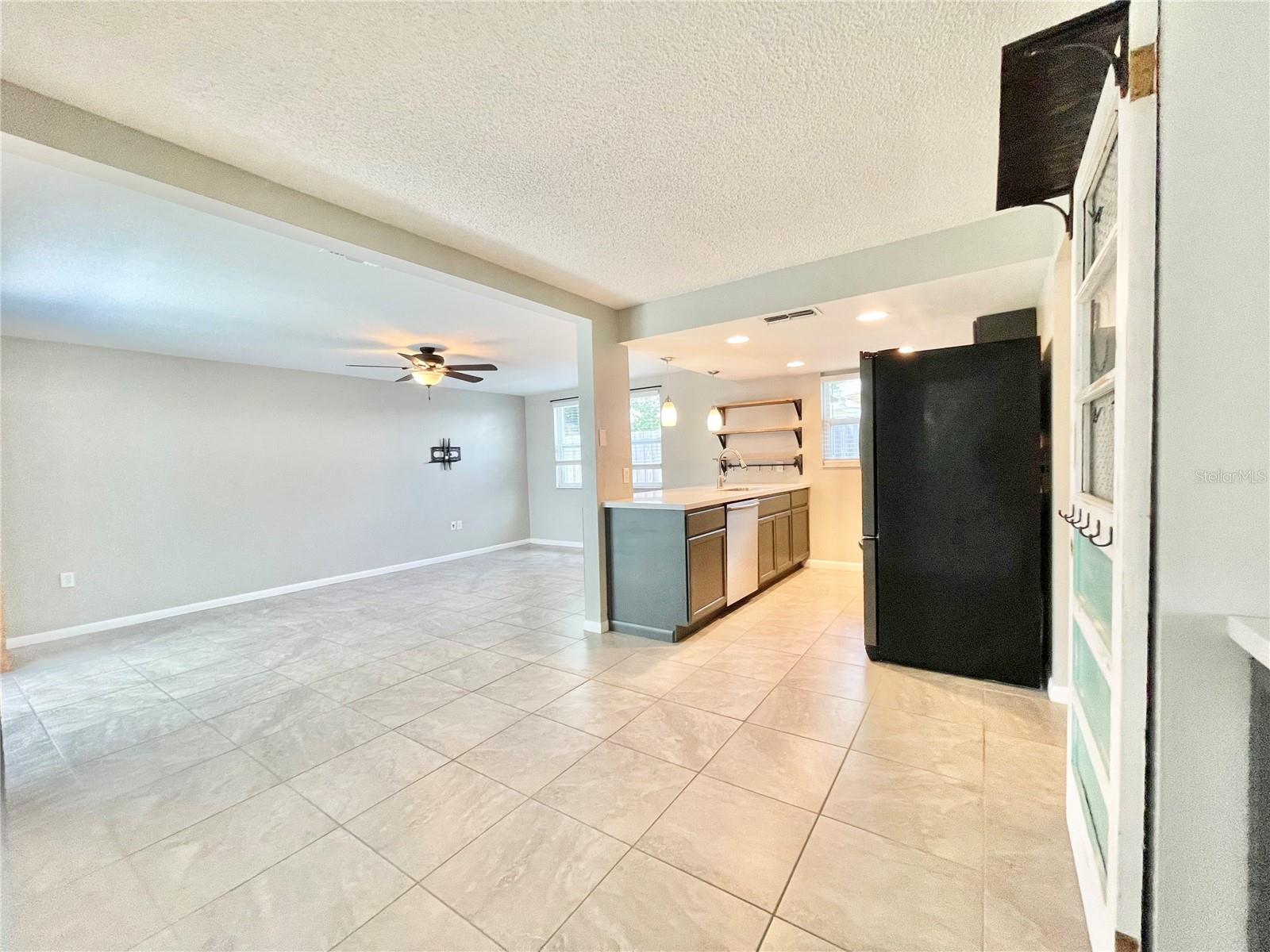 EMBASSY HILLS - Residential Lease