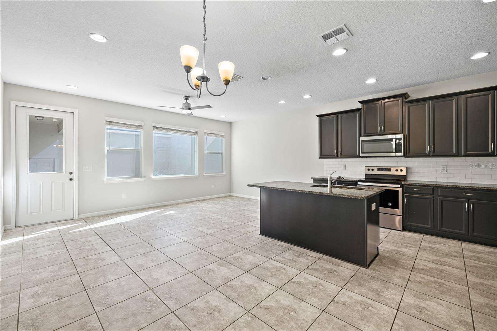 HAWKSMOOR-PH 1 - Residential Lease