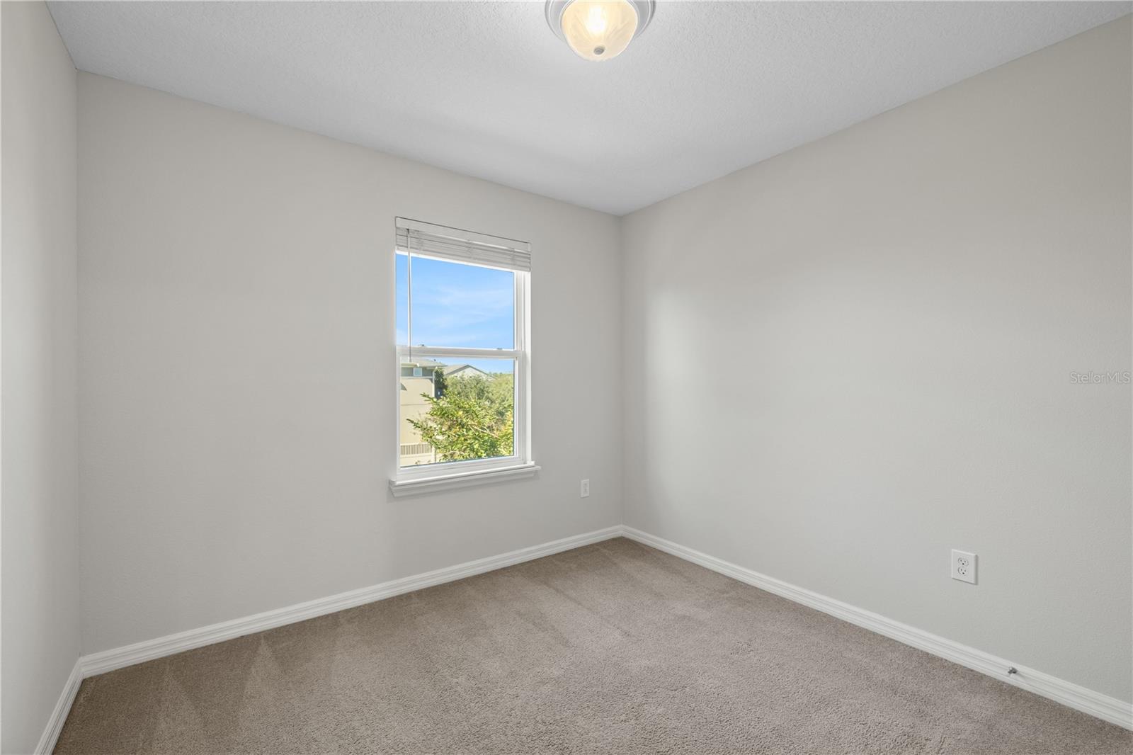 HAWKSMOOR-PH 1 - Residential Lease