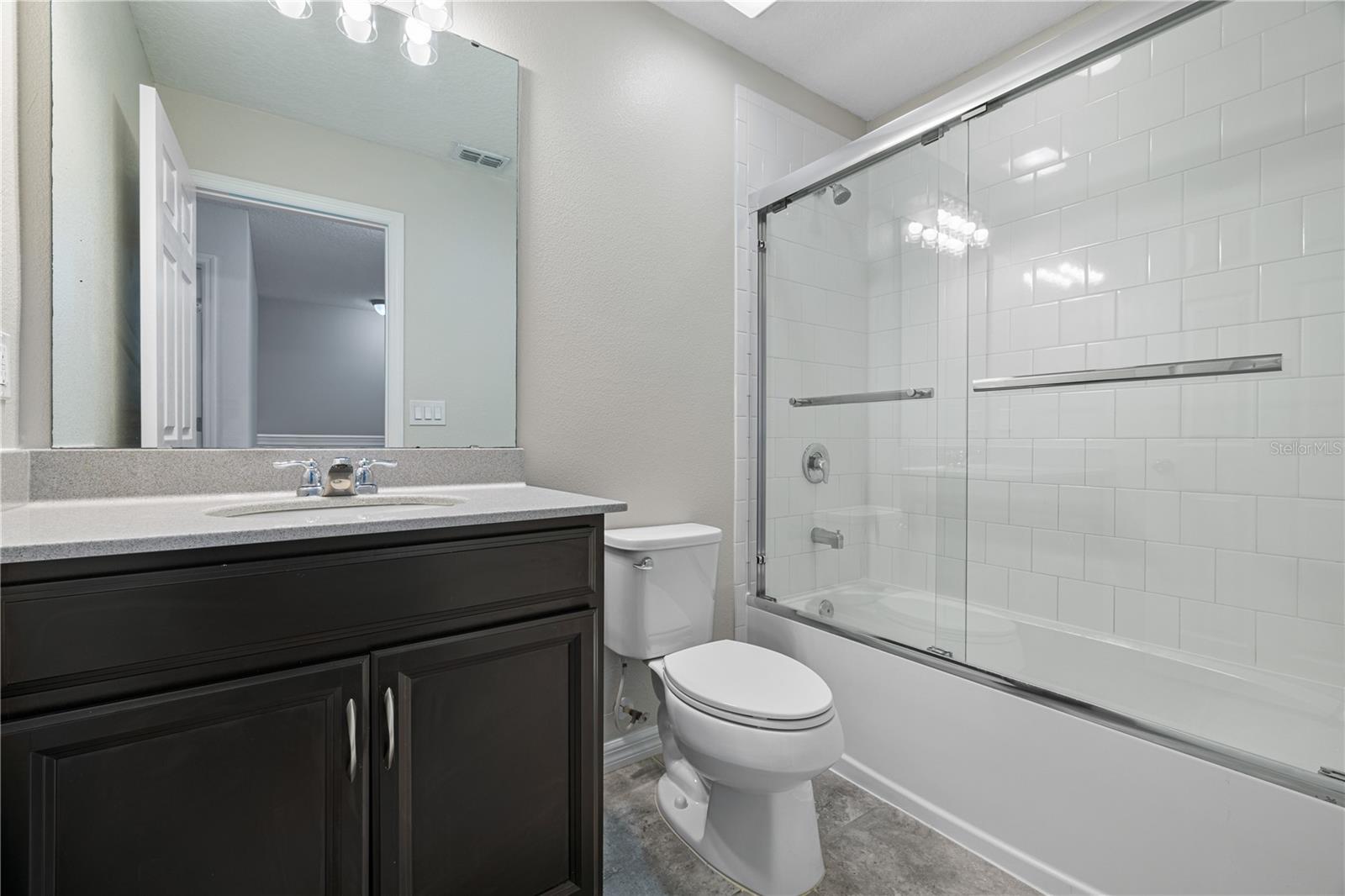 HAWKSMOOR-PH 1 - Residential Lease