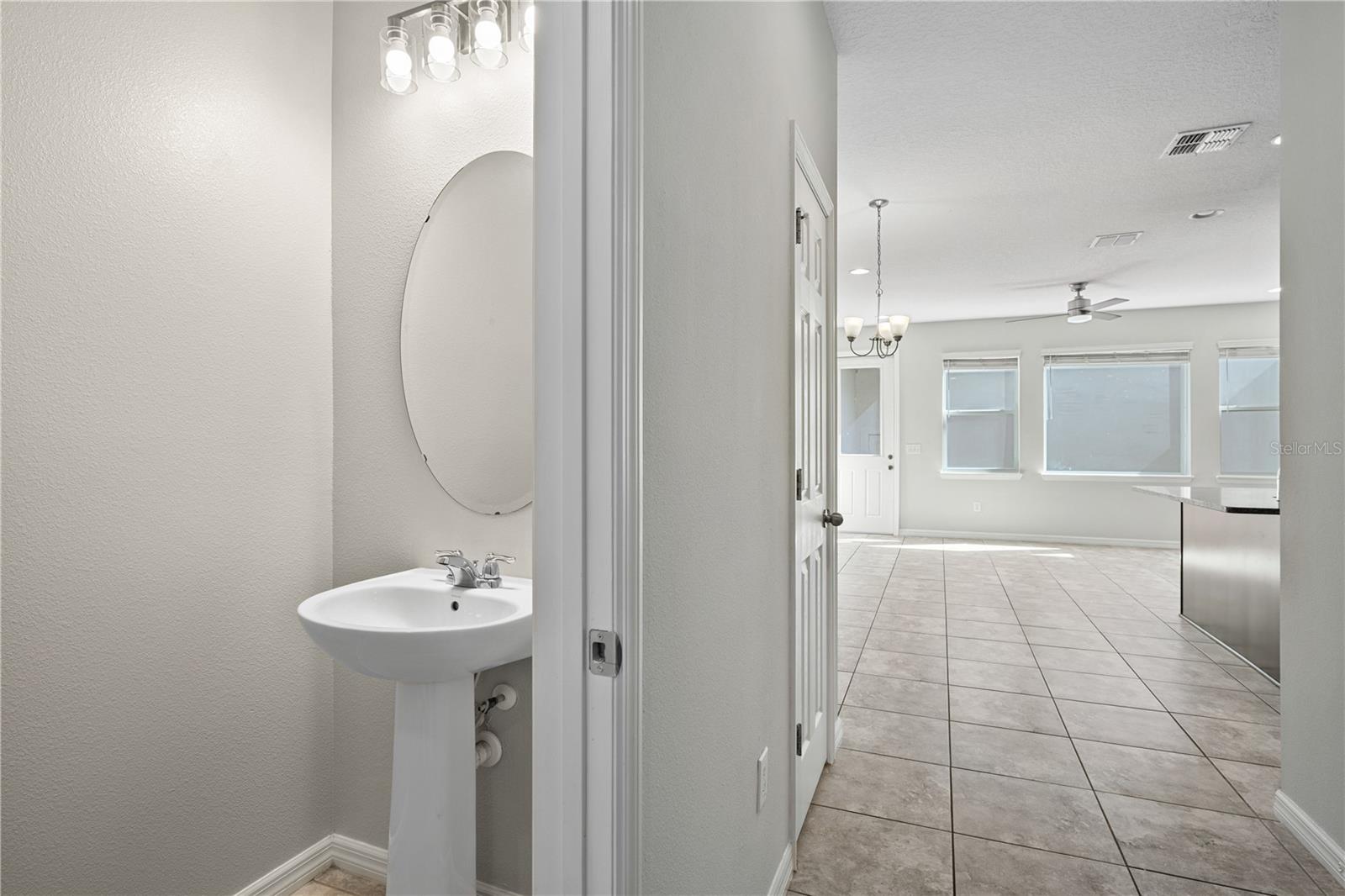 HAWKSMOOR-PH 1 - Residential Lease