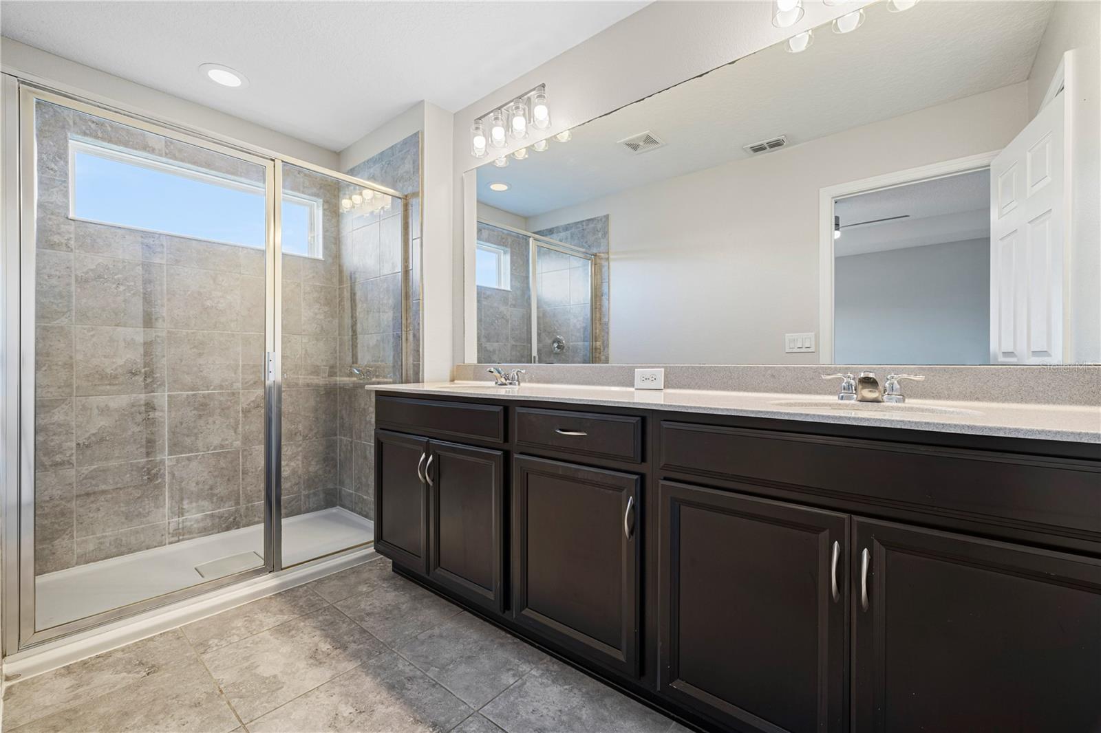 HAWKSMOOR-PH 1 - Residential Lease