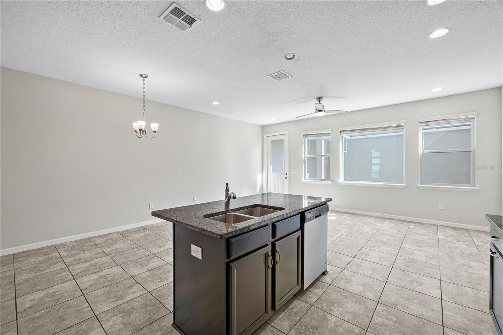 HAWKSMOOR-PH 1 - Residential Lease