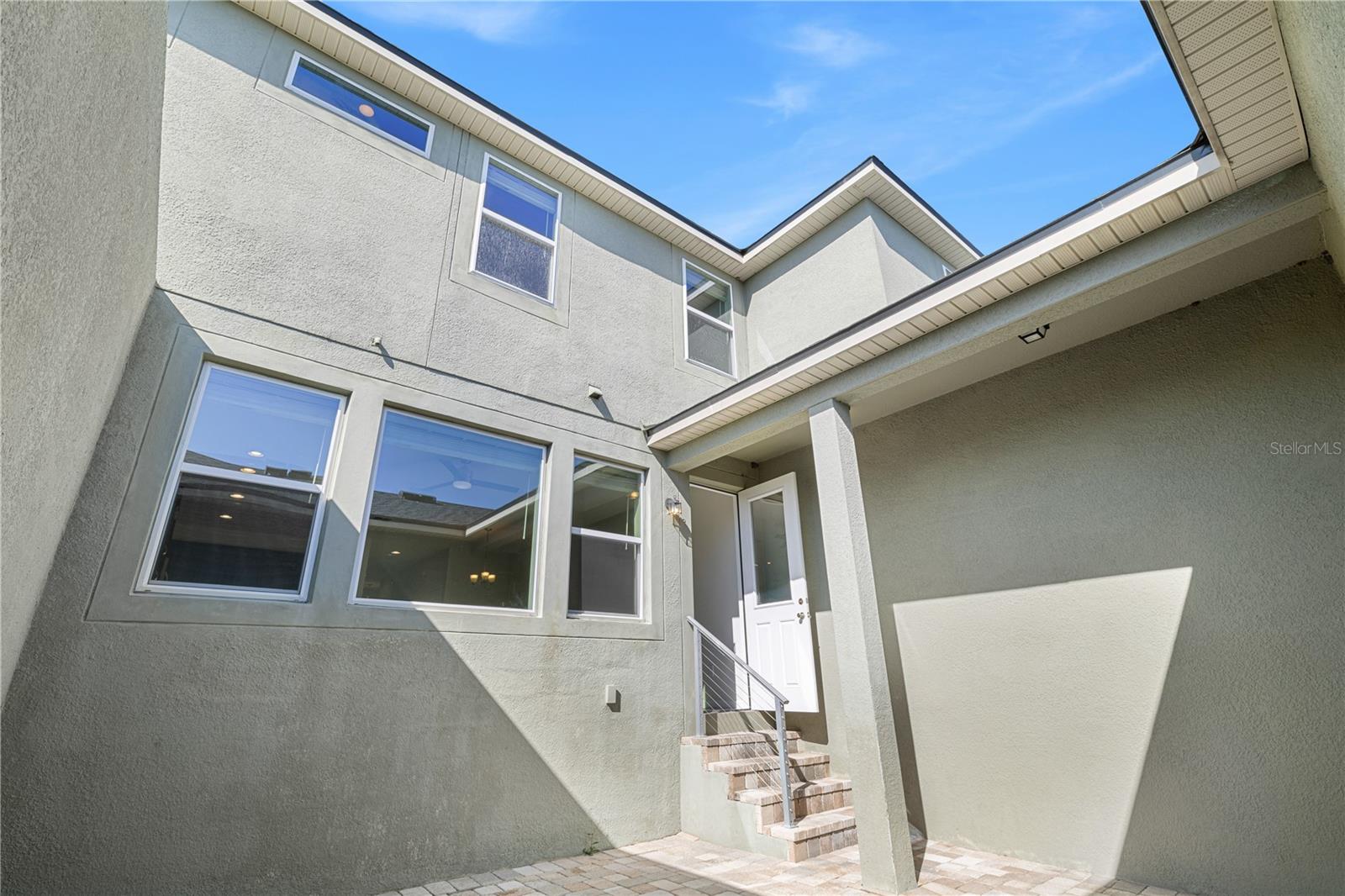 HAWKSMOOR-PH 1 - Residential Lease