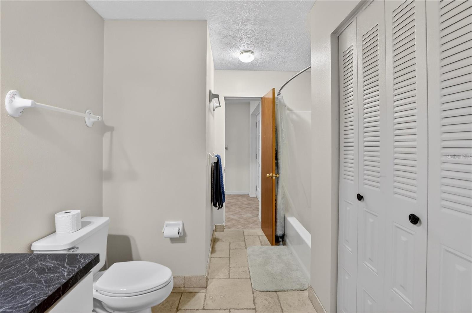 AVON PARK LAKES - Residential