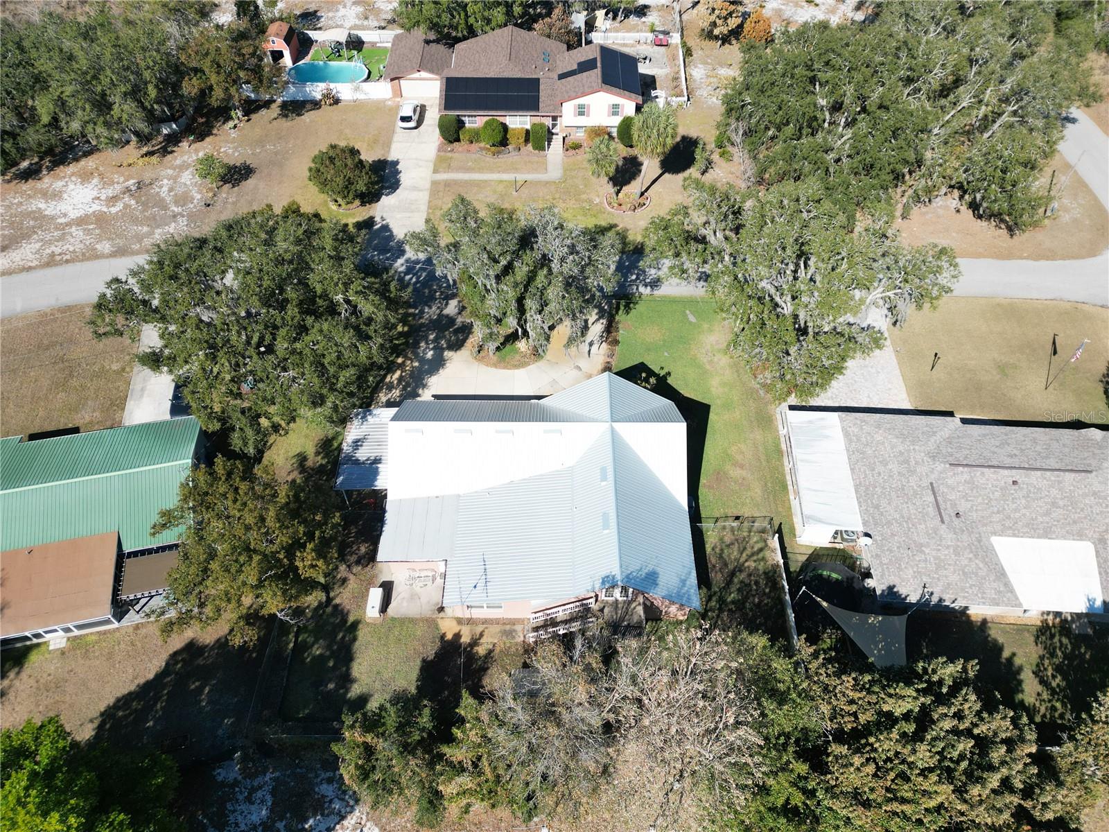 AVON PARK LAKES - Residential