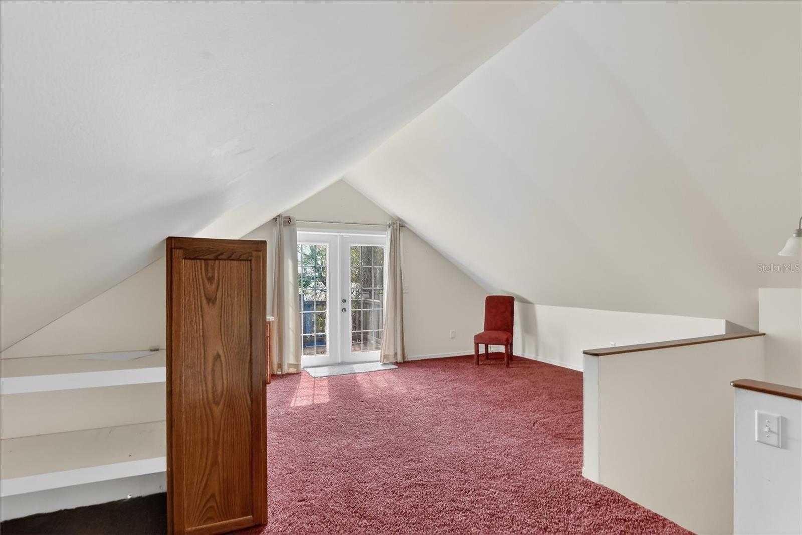 AVON PARK LAKES - Residential