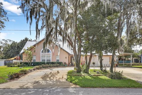 Photo of 2725 W Charing Road, Avon Park, FL 33825 (MLS # P4937710)