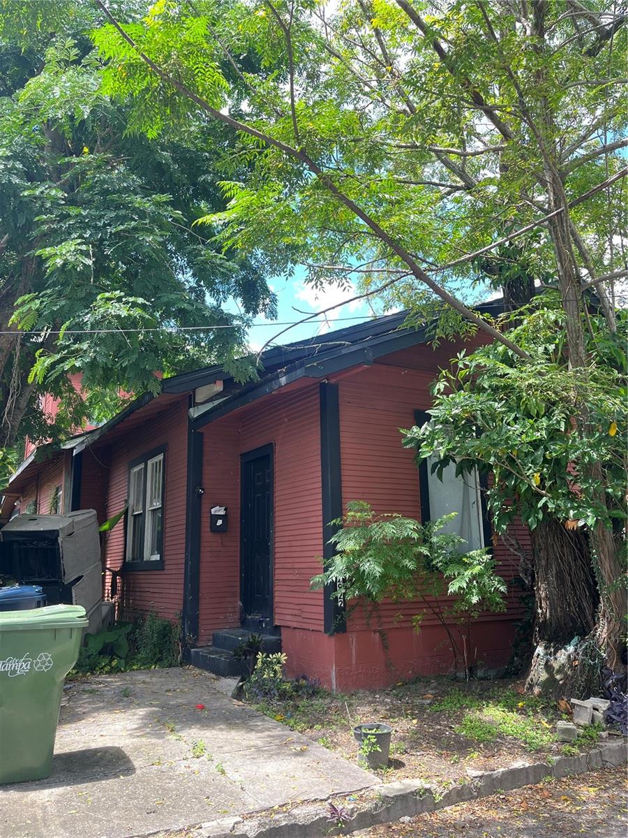 Great duplex in the heart of the Ybor District. Unit A is a two bedroom/one bathroom and Unit B is a one bedroom/one bathroom. Large property in an ideal location, just minutes away from Downtown Tampa, Armature Works, Channelside, and everything Tampa has to offer.