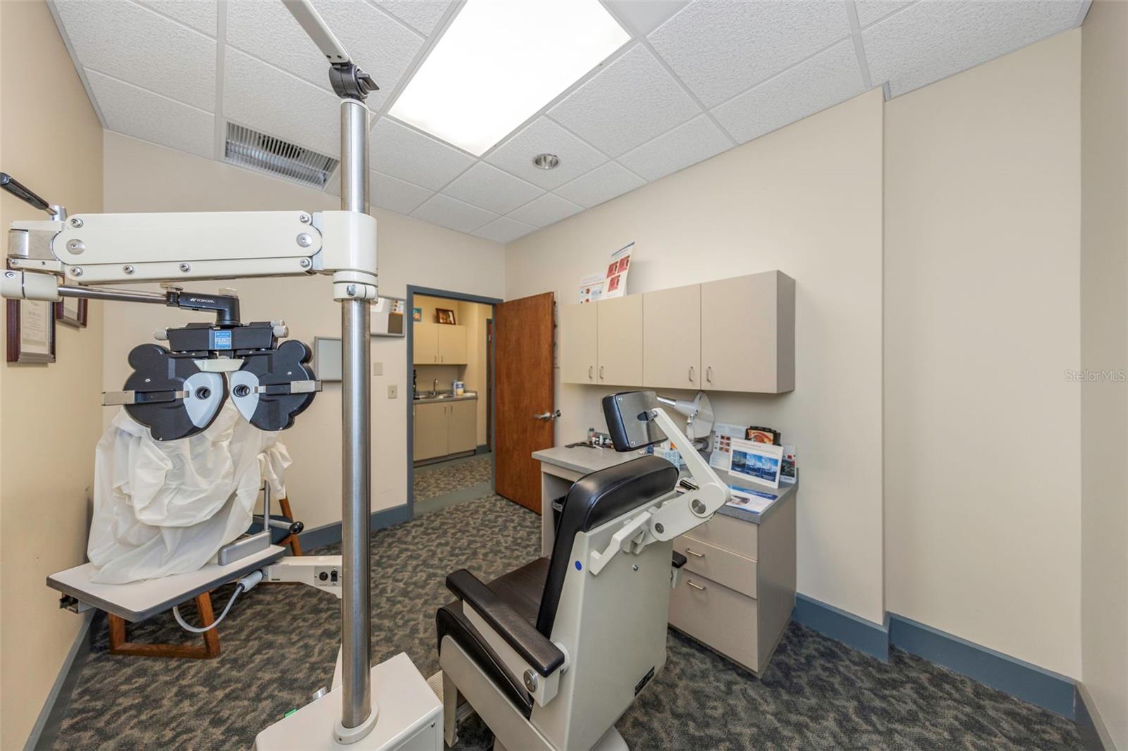 DREW PROFESSIONAL PARK - Commercial Sale