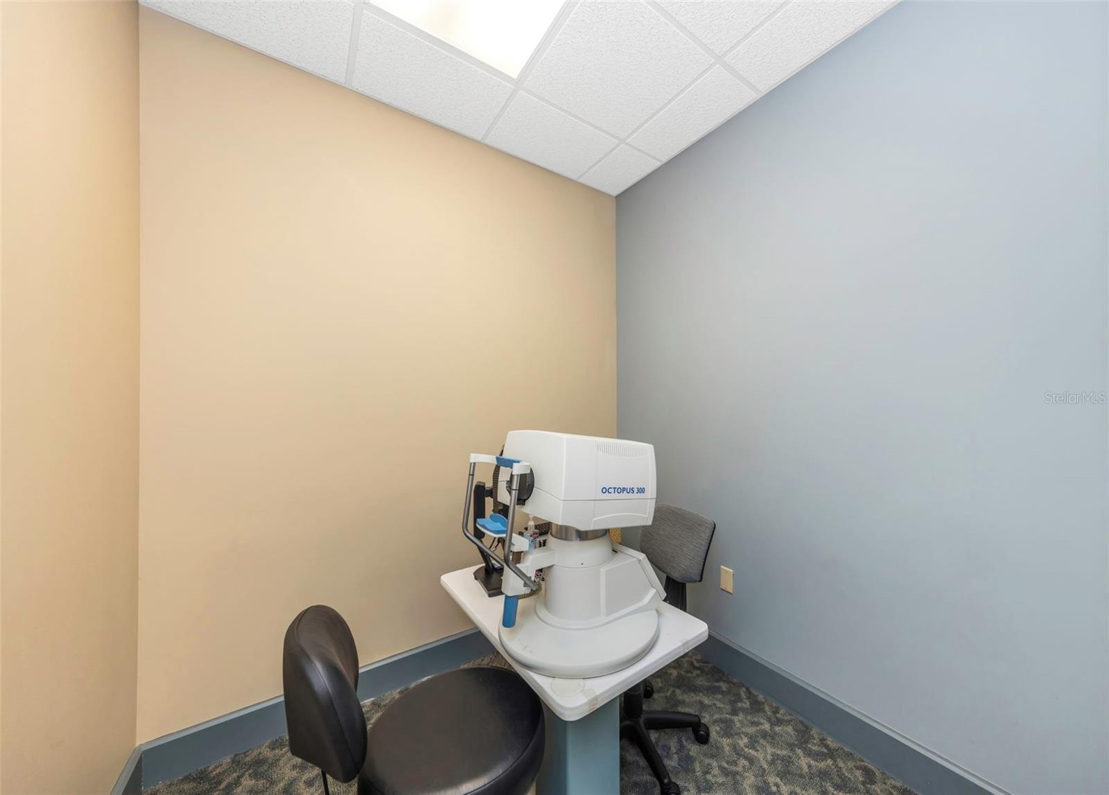 DREW PROFESSIONAL PARK - Commercial Sale