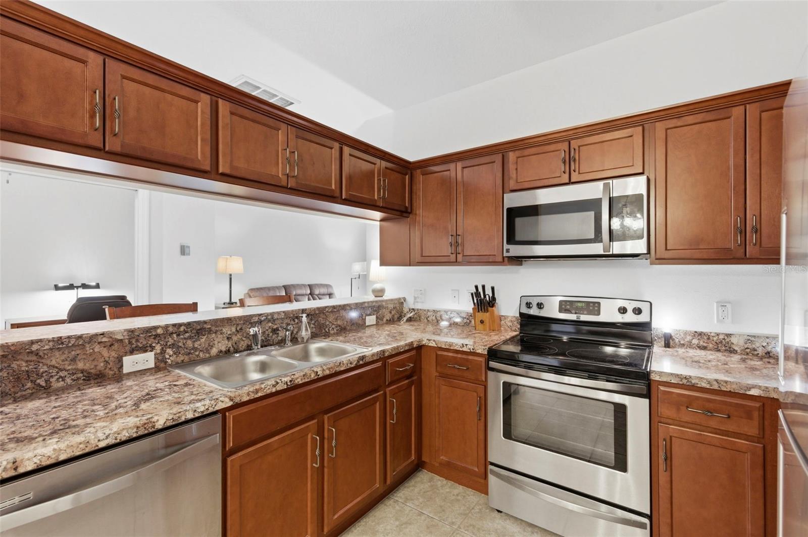 HAMPTON VILLAGE AT RIVER RIDGE PH 01 - Residential